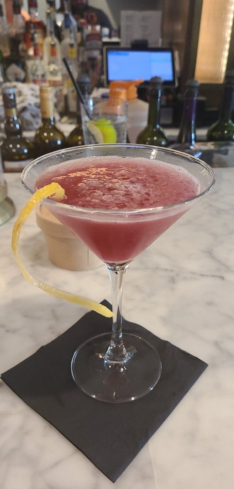 Stoof Holmes model exclusive photo