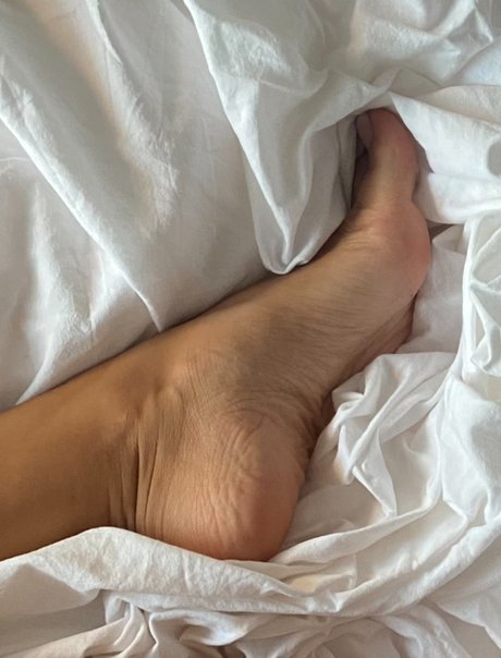 Birthmark Feet hot star pic