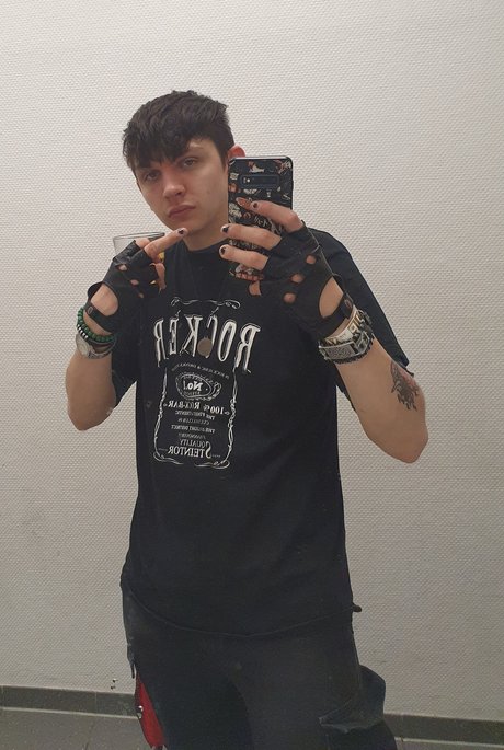 HeyImIggvar art star photos