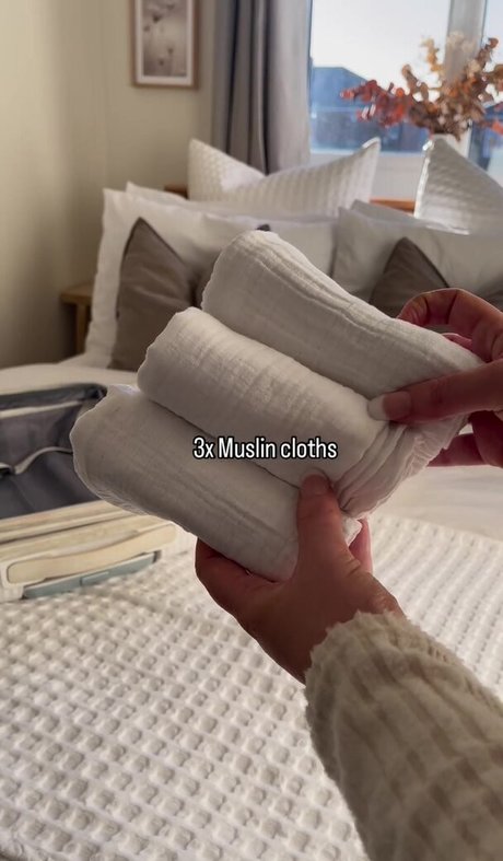 Victoria Hearn model hot pictures