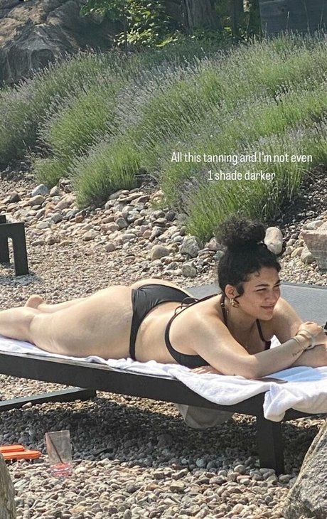 Zainaabb ab top star img