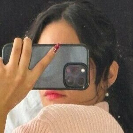 antodoll free actress img