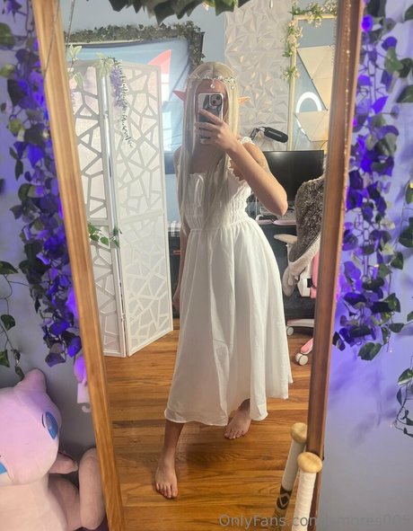 smores005 sexy pornstar pic