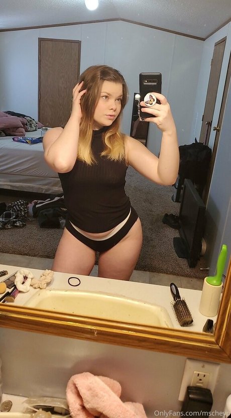 mscheyo exclusive model gallery