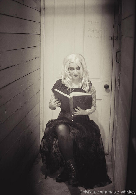 maple massacre exclusive star image