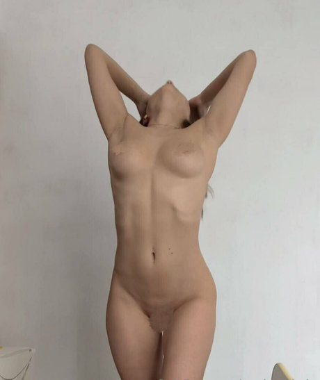 anniemelody art model gallery