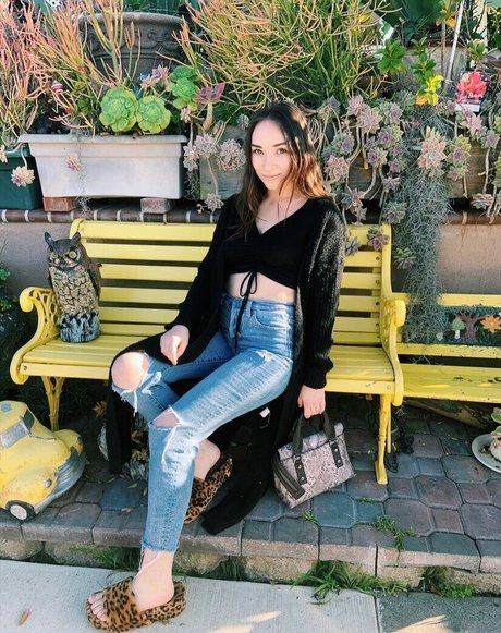 sydneyxoxo14 pornstar free img