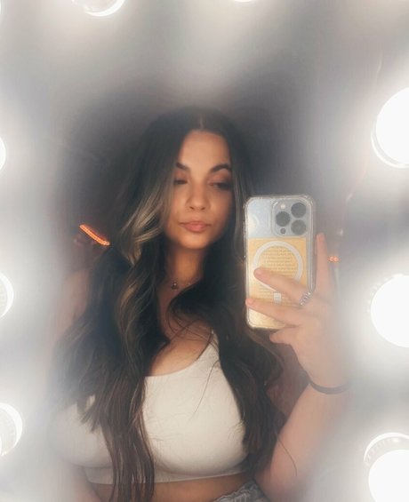 Ava Schillaci pornstar hd image