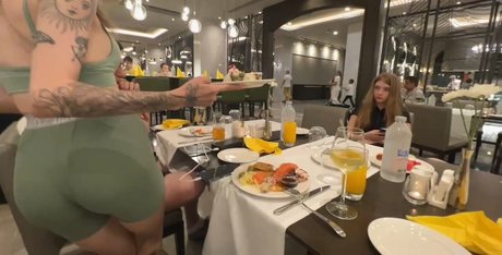 Gensyxa Twitch model pic