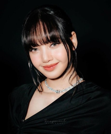 Lisa Blackpink nudes actress archive