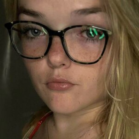 pool threesome onlyfans best pics