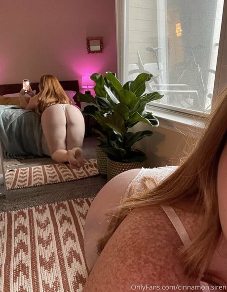 cinnamon siren pornstar sexy gallery