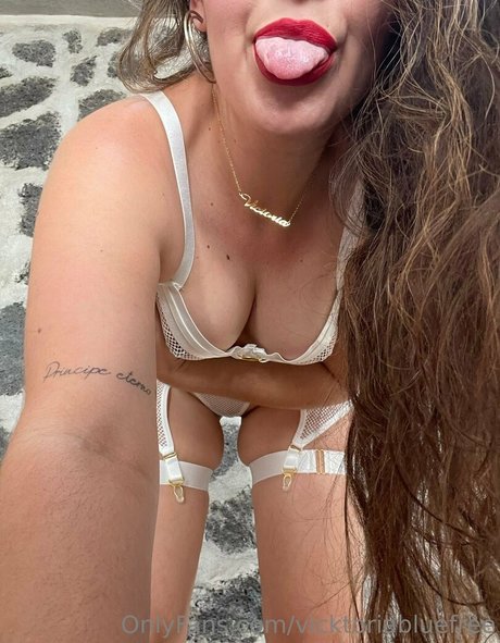 old young lesbian onlyfans erotic images