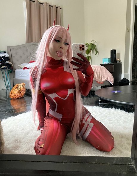 blonde onlyfans naked picture