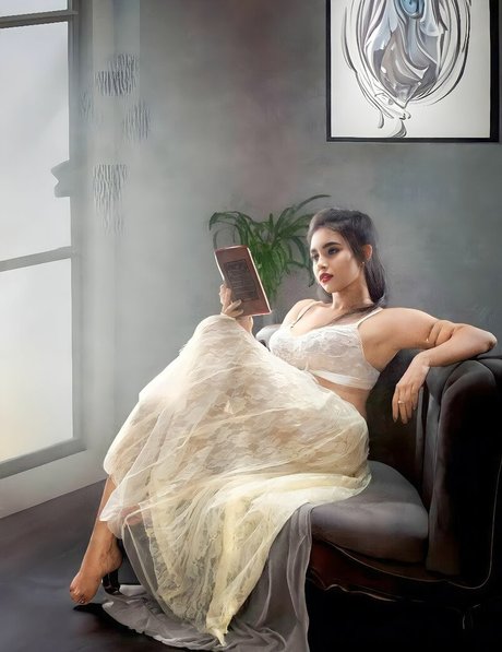 Arpa Roy perfect pornstar pics