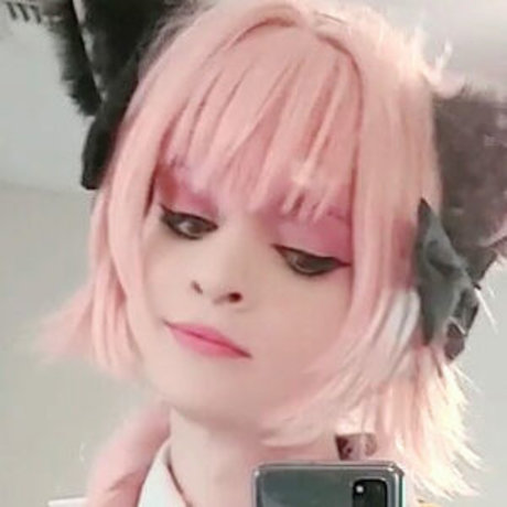 trappychan_ hot star photo