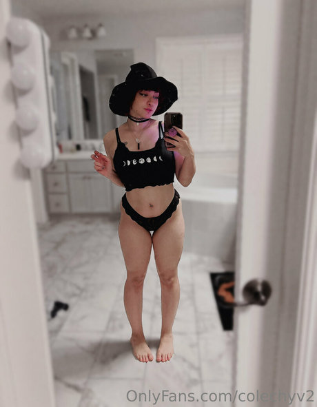 colechyv2 pornstar adult pics