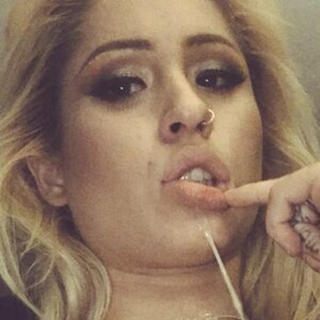 Goldie Glock nude model pictures