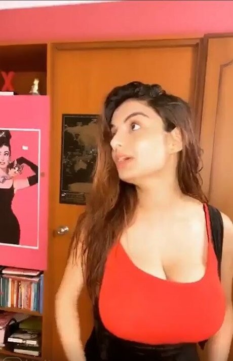 lactating onlyfans erotic galleries