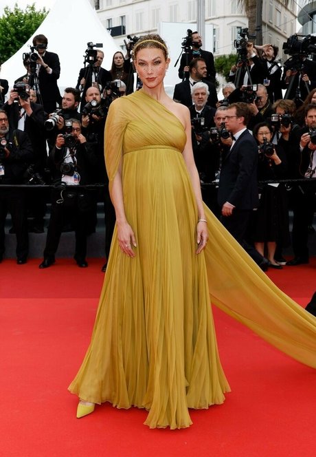 Karlie Kloss model nice images