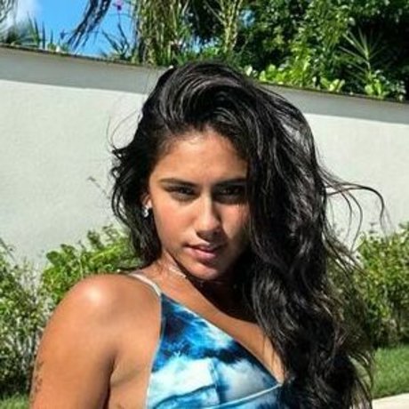 Julia Britz free star pic