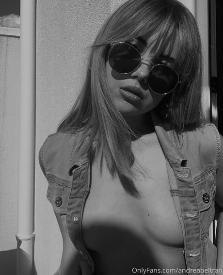 social media influencer onlyfans free naked pictures