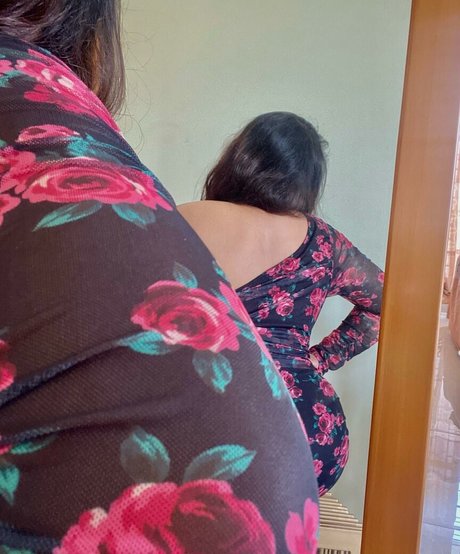 Maya Diba star pretty image