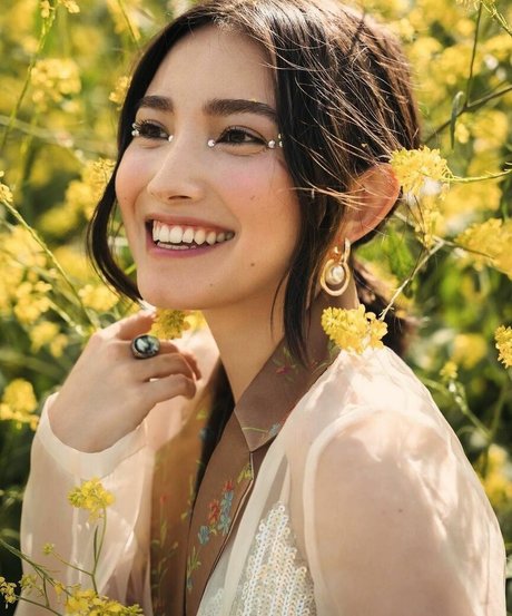 Maria Zhang pornographic model pics