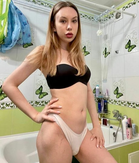 scarlettford sexy actress picture