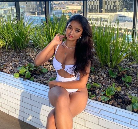 itsparvathik adult model img