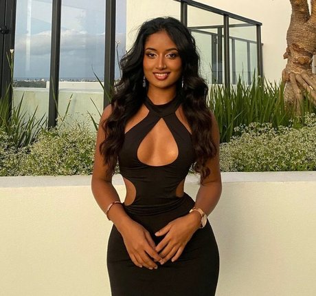 itsparvathik sex actress photo