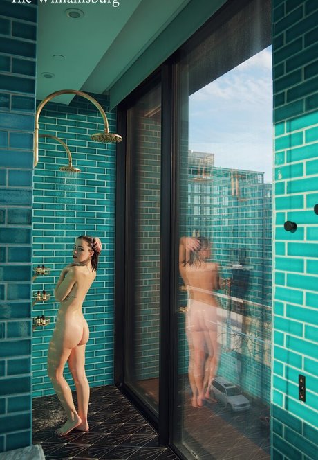 Margaret Bienert star art photos