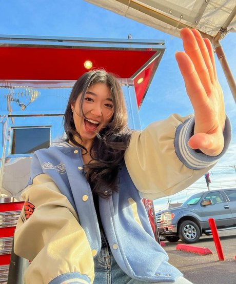 Sunnyliachoi pornstar beautiful photos