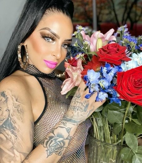 hottotrottotsfree erotic pornstar gallery