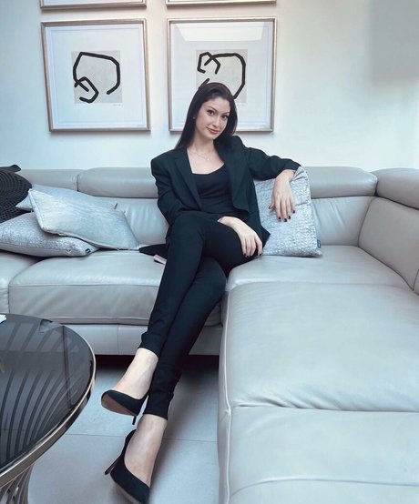 Kimberly Apasara Thomas star beautiful photo