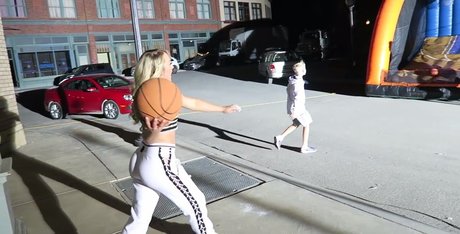 Meghan McCarthy hd star photos