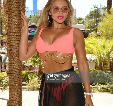 Veronika Dash porn actress pics