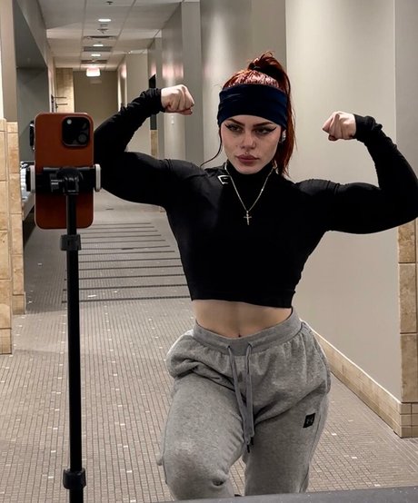 Ayshia Schisel free model photos