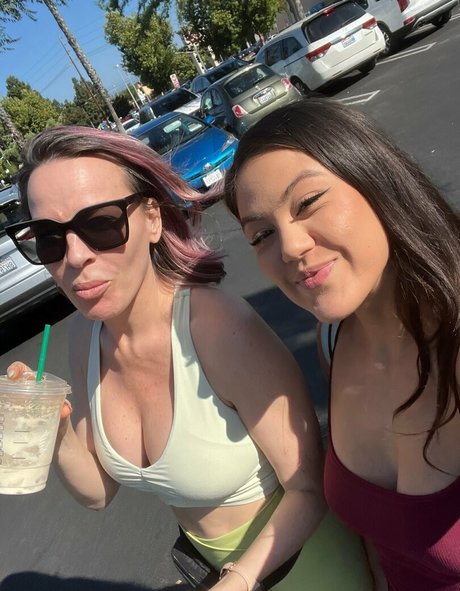 kendraspade exclusive star picture