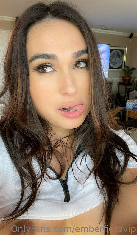 big tits brunette onlyfans top gallery