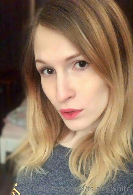 ms peachymoon hot actress images