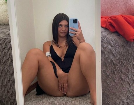 Fayekytsya model erotic pic