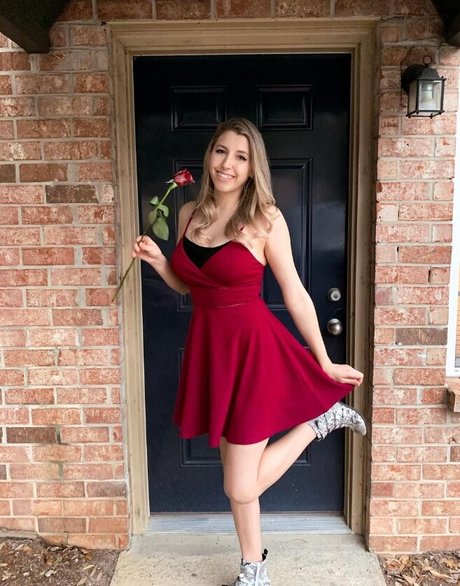 Abigail Cristea pretty model pics