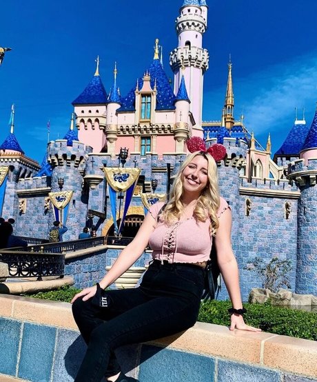 Abigail Cristea pornstar xxx pic