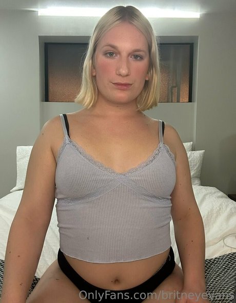 britneyevans model pornographic image