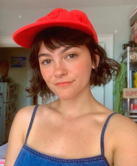 Alex Luciano top model gallery