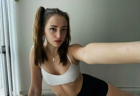 avaajayde pornstar hd pics