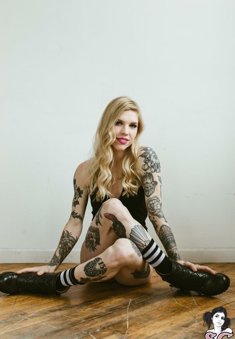 Auric pornstar sexy galleries