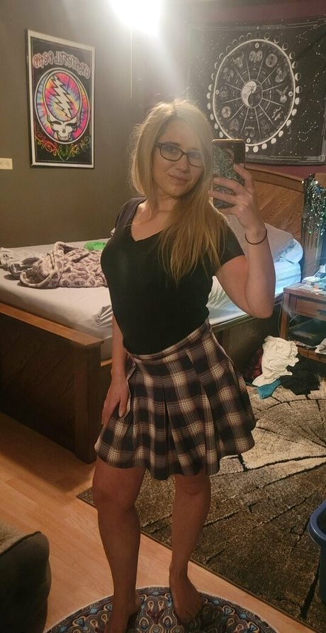 blonde onlyfans naked picture