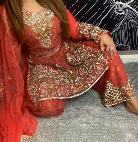 Ybbbyx model erotic archive